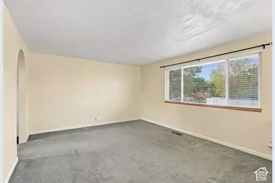 1127 E Electra Ln S, Sandy, UT 84094 - Photo 4