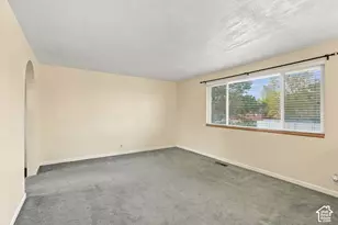 1127 E Electra Ln S, Sandy, UT 84094 - Photo 4