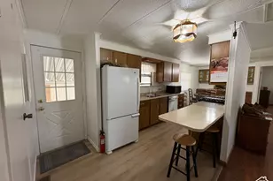 4592 S Monte Vista Dr W, Taylorsville, UT 84123 - Photo 6