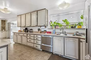 749 W Sunny Ln, Orem, UT 84058 - Photo 12