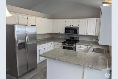 4737 W 8450 S, West Jordan, UT 84088 - Photo 4