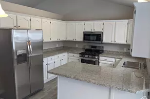 4737 W 8450 S, West Jordan, UT 84088 - Photo 4