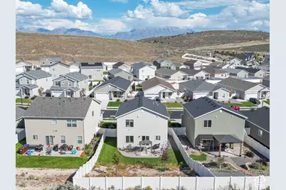 7269 N Escalante Dr, Eagle Mountain, UT 84005 - Photo 24
