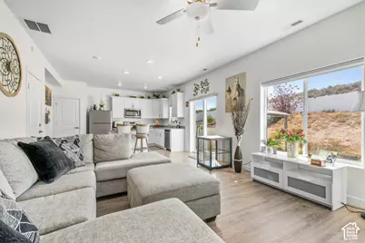 7269 N Escalante Dr, Eagle Mountain, UT 84005 - Photo 8