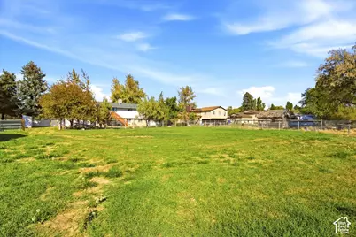 4211 W 300 N, West Point, UT 84015 - Photo 34