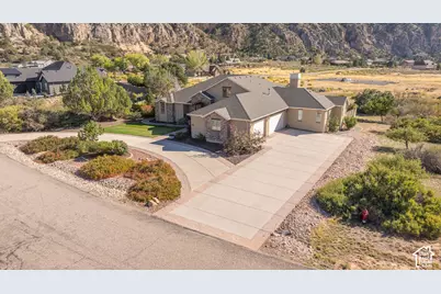 799 W Chuwi, Kanarraville, UT 84742 - Photo 4