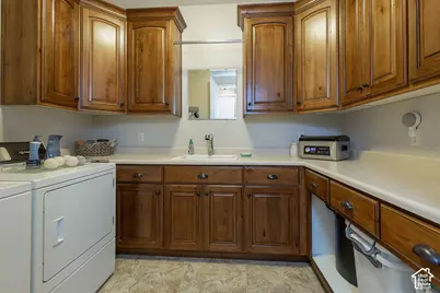 799 W Chuwi, Kanarraville, UT 84742 - Photo 14