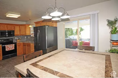 550 E 450 N, Ogden, UT 84404 - Photo 10