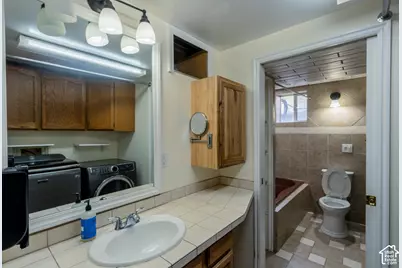 8613 S Vaquero Dr E, Sandy, UT 84094 - Photo 28