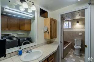 8613 S Vaquero Dr E, Sandy, UT 84094 - Photo 28