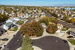 4890 W Calyx Cir S, West Jordan, UT 84084 - Photo 38