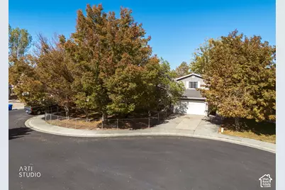 4890 W Calyx Cir S, West Jordan, UT 84084 - Photo 2