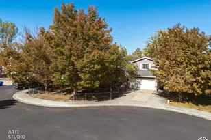 4890 W Calyx Cir S, West Jordan, UT 84084 - Photo 2