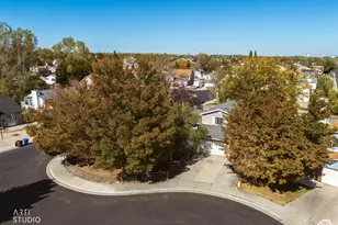 4890 W Calyx Cir S, West Jordan, UT 84084 - Photo 36