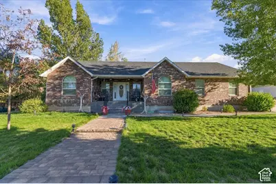 535 E 400 S, Mount Pleasant, UT 84647 - Photo 1