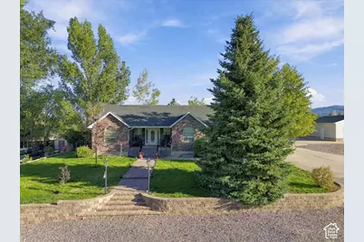 535 E 400 S, Mount Pleasant, UT 84647 - Photo 2