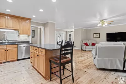 535 E 400 S, Mount Pleasant, UT 84647 - Photo 8
