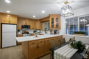 644 E Crestwood Cir N, Bountiful, UT 84010 - Photo 10