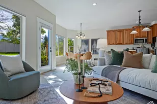 4476 S Archer Gardens Ct E, Salt Lake City, UT 84117 - Photo 10