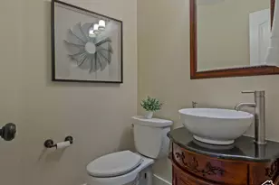 4476 S Archer Gardens Ct E, Salt Lake City, UT 84117 - Photo 18