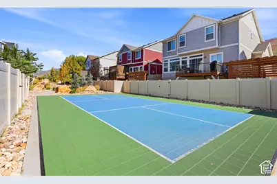 673 W 2200 N, Centerville, UT 84014 - Photo 28