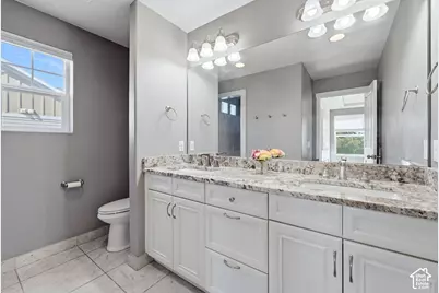 673 W 2200 N, Centerville, UT 84014 - Photo 14