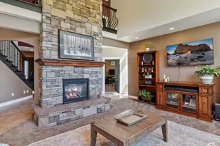 922 S 1760 W, Syracuse, UT 84075 - Photo 8