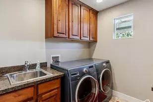 922 S 1760 W, Syracuse, UT 84075 - Photo 48