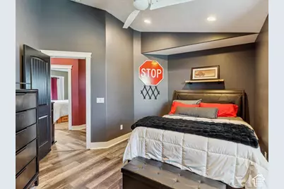 922 S 1760 W, Syracuse, UT 84075 - Photo 30