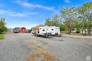 7283 N Adobe Ln, Lake Point, UT 84074 - Photo 4