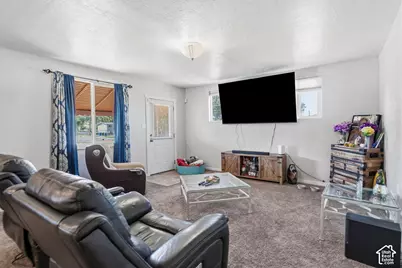 642 W 25th St, Ogden, UT 84401 - Photo 8