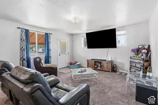 642 W 25th St, Ogden, UT 84401 - Photo 8