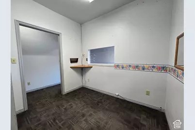 395 S Vernal Ave, Vernal, UT 84078 - Photo 8