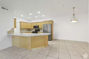 4985 S Kiska Ln, Holladay, UT 84117 - Photo 6