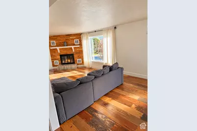 210 S 1st Ave, Helper, UT 84526 - Photo 4