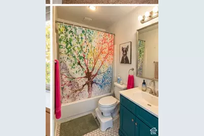 210 S 1st Ave, Helper, UT 84526 - Photo 12