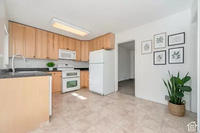2616 Yermo Ave, Salt Lake City, UT 84109 - Photo 6