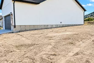 547 S 600 E, Nephi, UT 84648 - Photo 2
