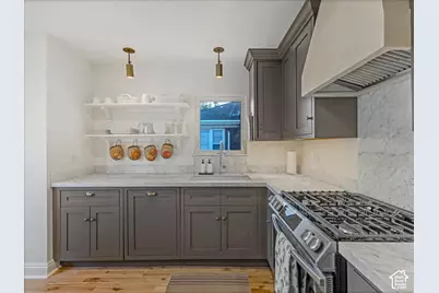 2938 S Hudson Cir E, Salt Lake City, UT 84106 - Photo 8