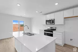 2180 S Tower Bridge Dr, Washington, UT 84780 - Photo 10