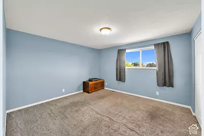 2261 W Ledgewood Dr, Taylorsville, UT 84129 - Photo 8