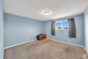2261 W Ledgewood Dr, Taylorsville, UT 84129 - Photo 8