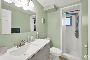 2261 W Ledgewood Dr, Taylorsville, UT 84129 - Photo 12