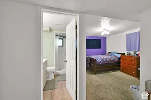 2261 W Ledgewood Dr, Taylorsville, UT 84129 - Photo 14