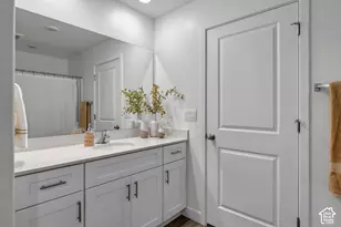1601 S Sinawava Dr, Washington, UT 84780 - Photo 26