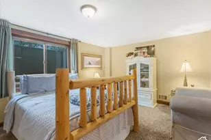 422 S Maryfield Dr, Salt Lake City, UT 84108 - Photo 34