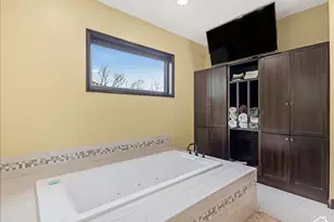 422 S Maryfield Dr, Salt Lake City, UT 84108 - Photo 22