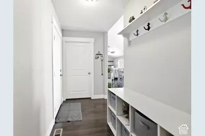 880 N Rocky Mountain Way, Elk Ridge, UT 84651 - Photo 8