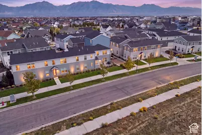 10499 S Liv Way, South Jordan, UT 84009 - Photo 4