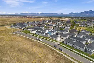 10499 S Liv Way, South Jordan, UT 84009 - Photo 40